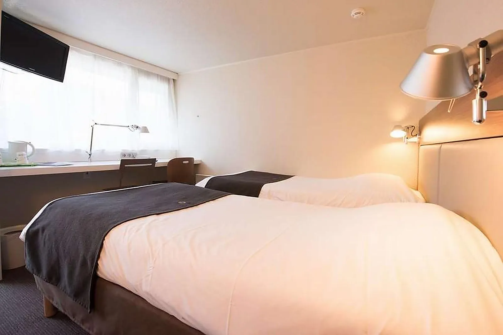 Lieux événementiels, CAMPANILE NANTES SUD REZÉ AÉROPORT