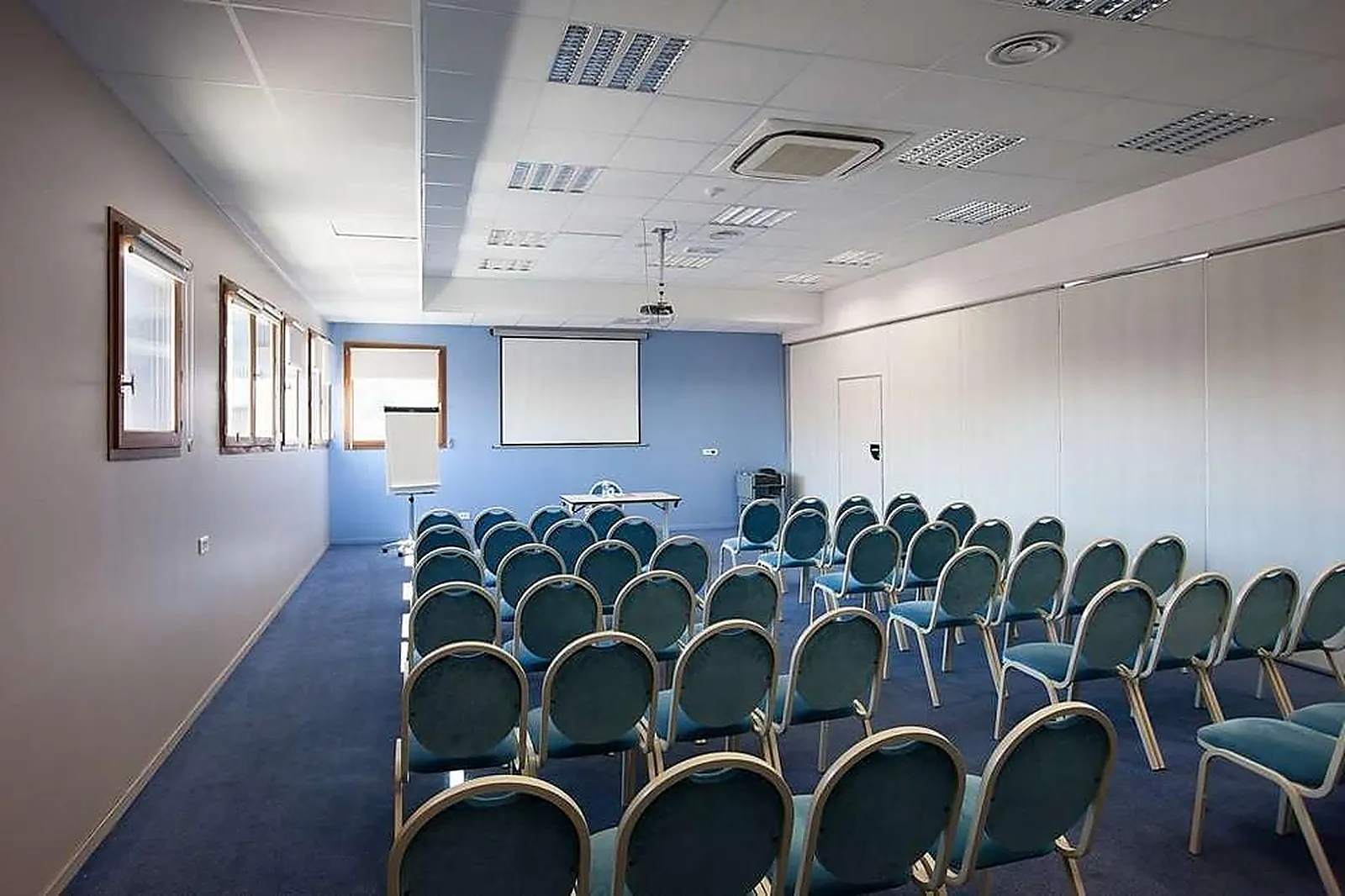 Lieux événementiels, CAMPANILE NARBONNE