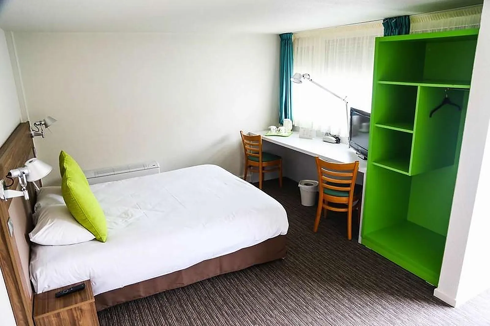 Lieux événementiels, CAMPANILE NARBONNE