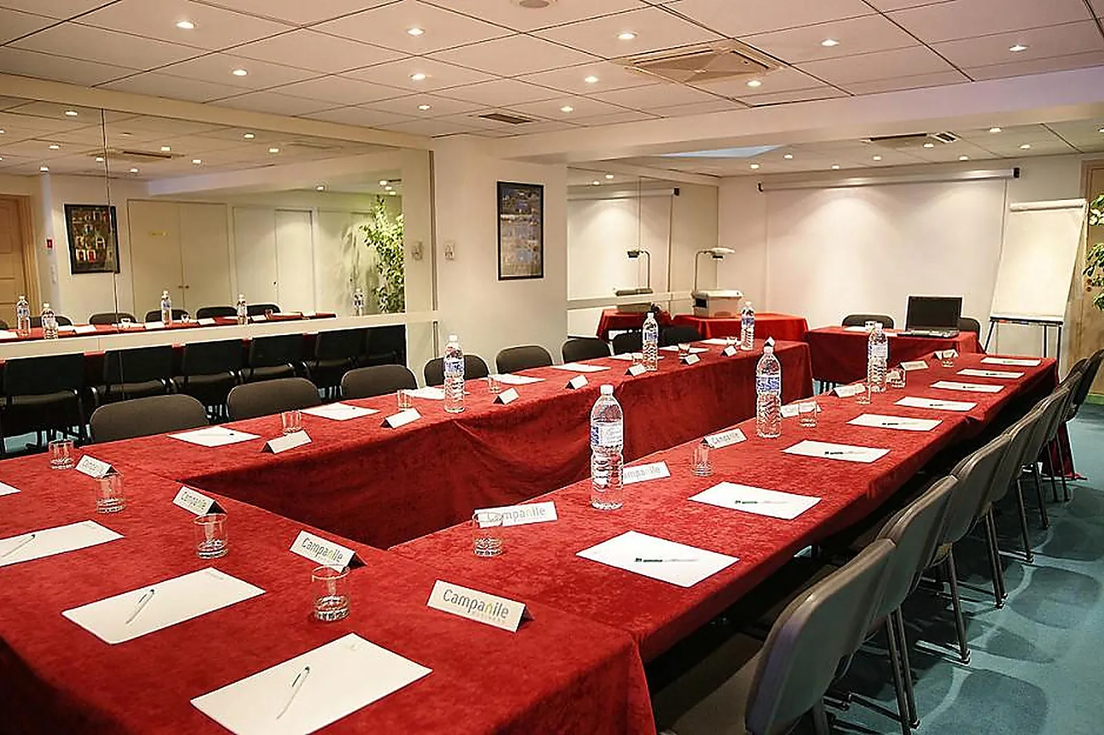 Lieux événementiels, CAMPANILE NICE CENTRE ACROPOLIS