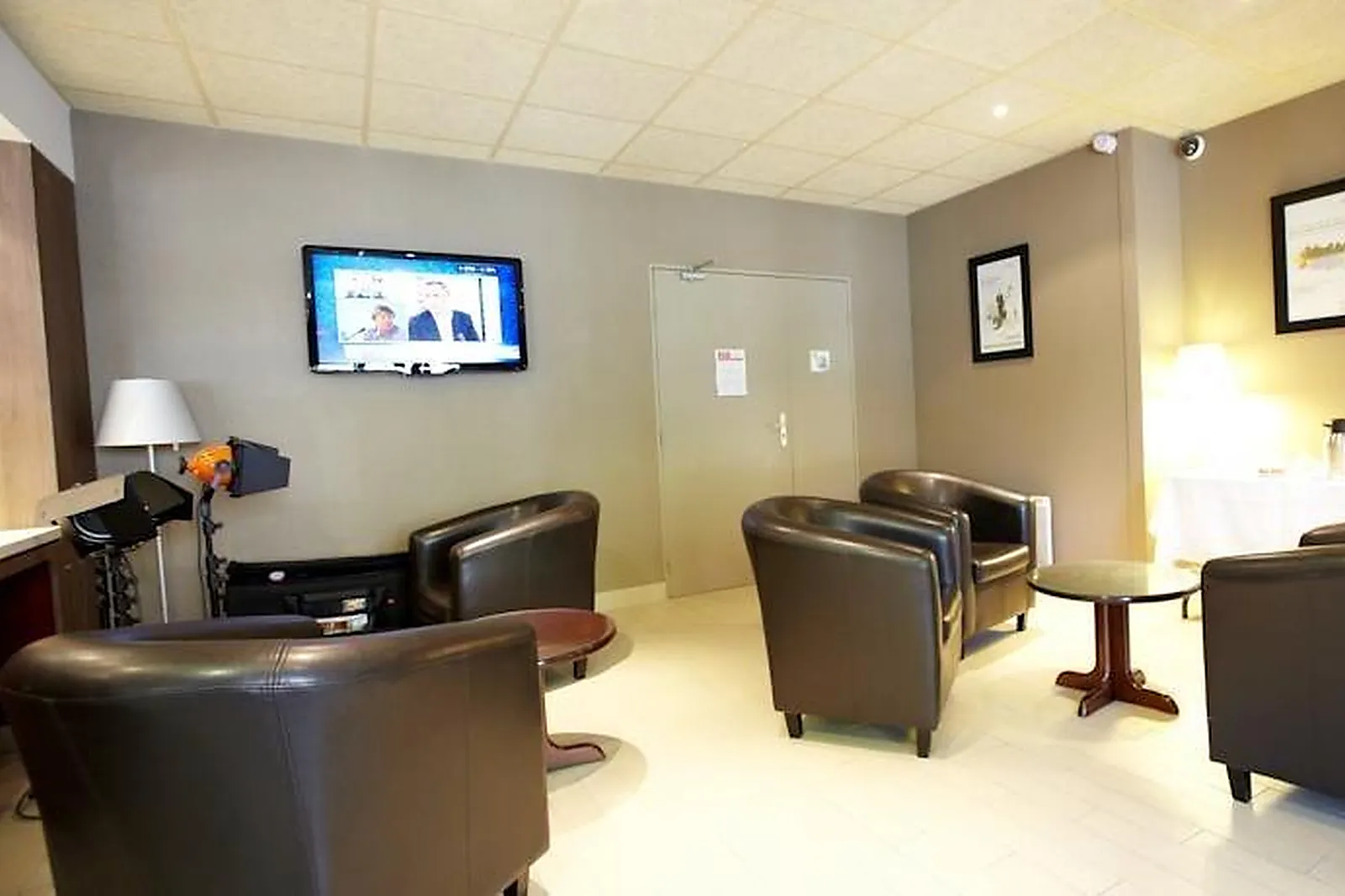 Lieux événementiels, CAMPANILE NIMES CENTRE - MAS CARBONNEL