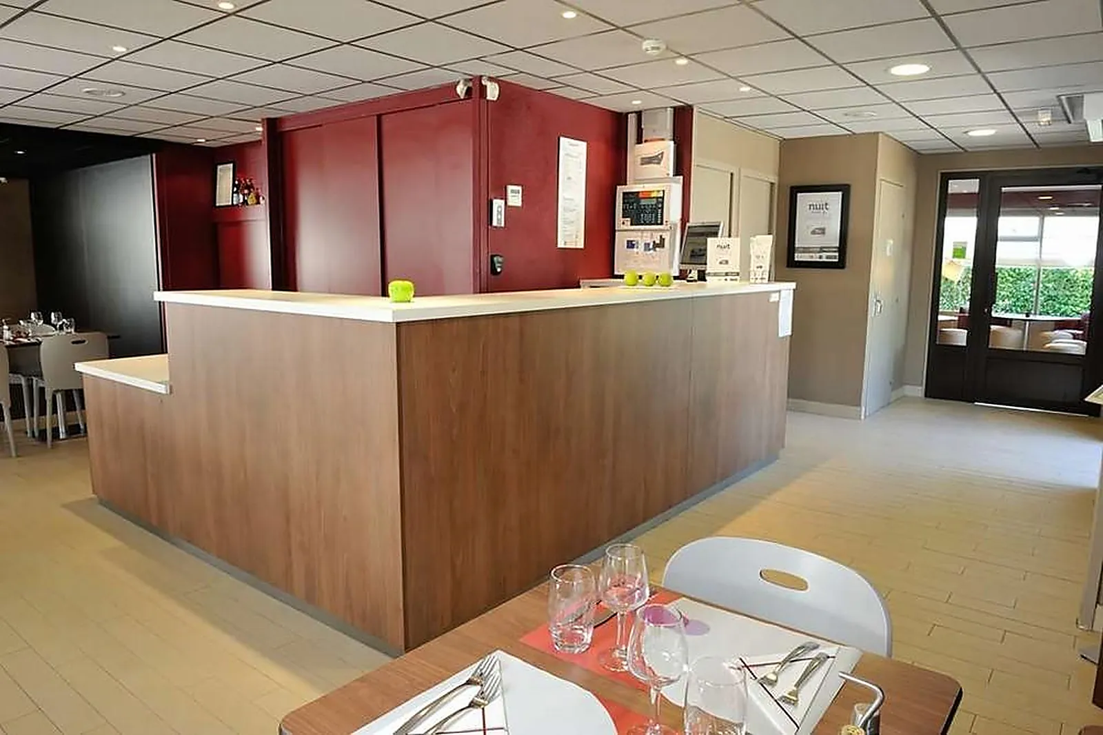 Lieux événementiels, CAMPANILE ORANGE