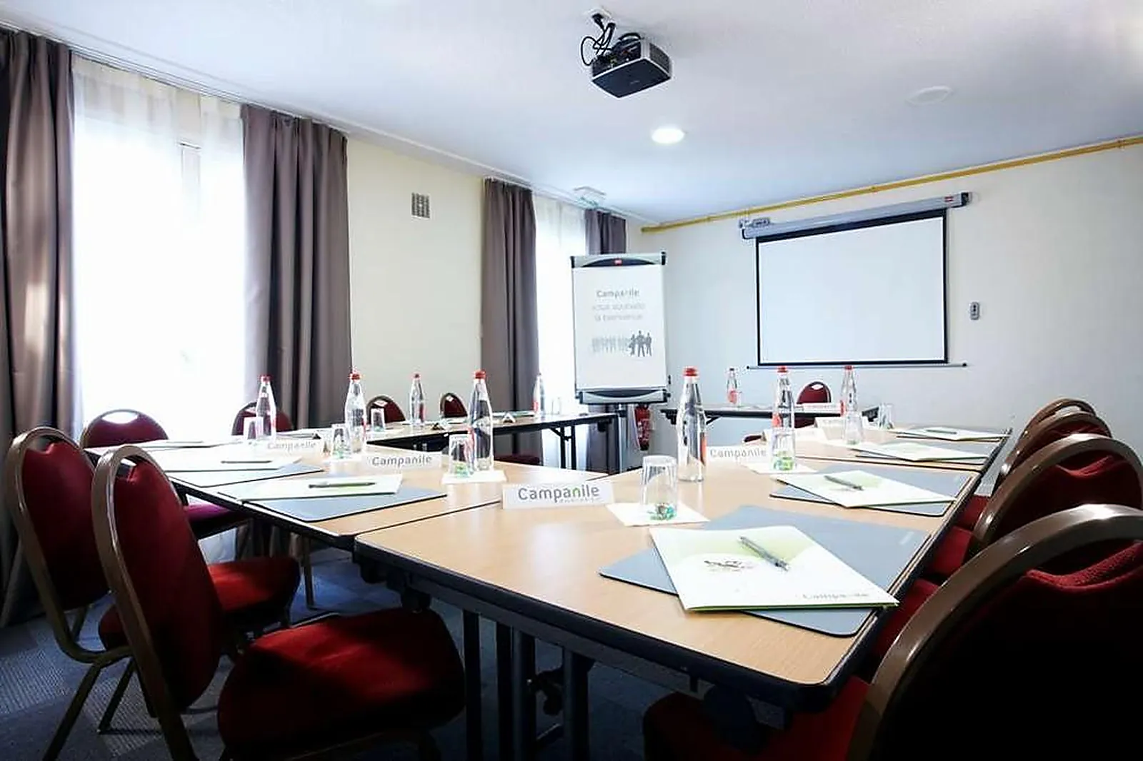 Lieux événementiels, CAMPANILE ORLEANS NORD - SARAN