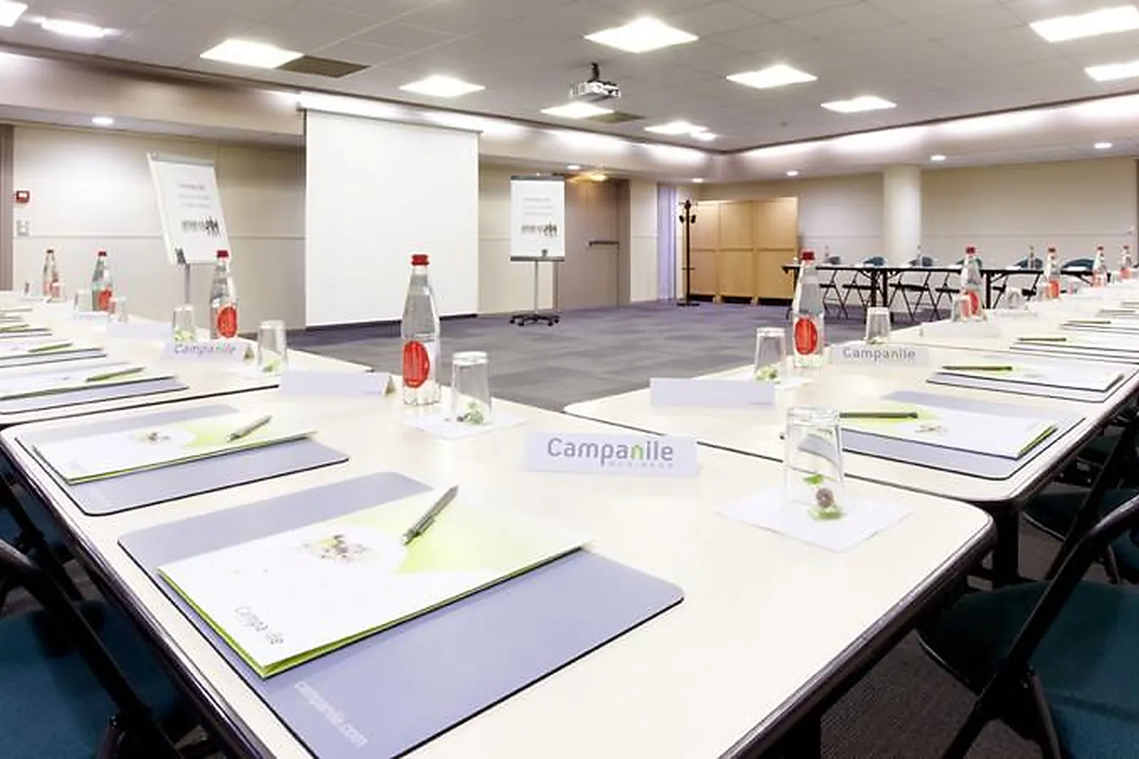 Lieux événementiels, CAMPANILE PARIS EST PORTE DE BAGNOLET