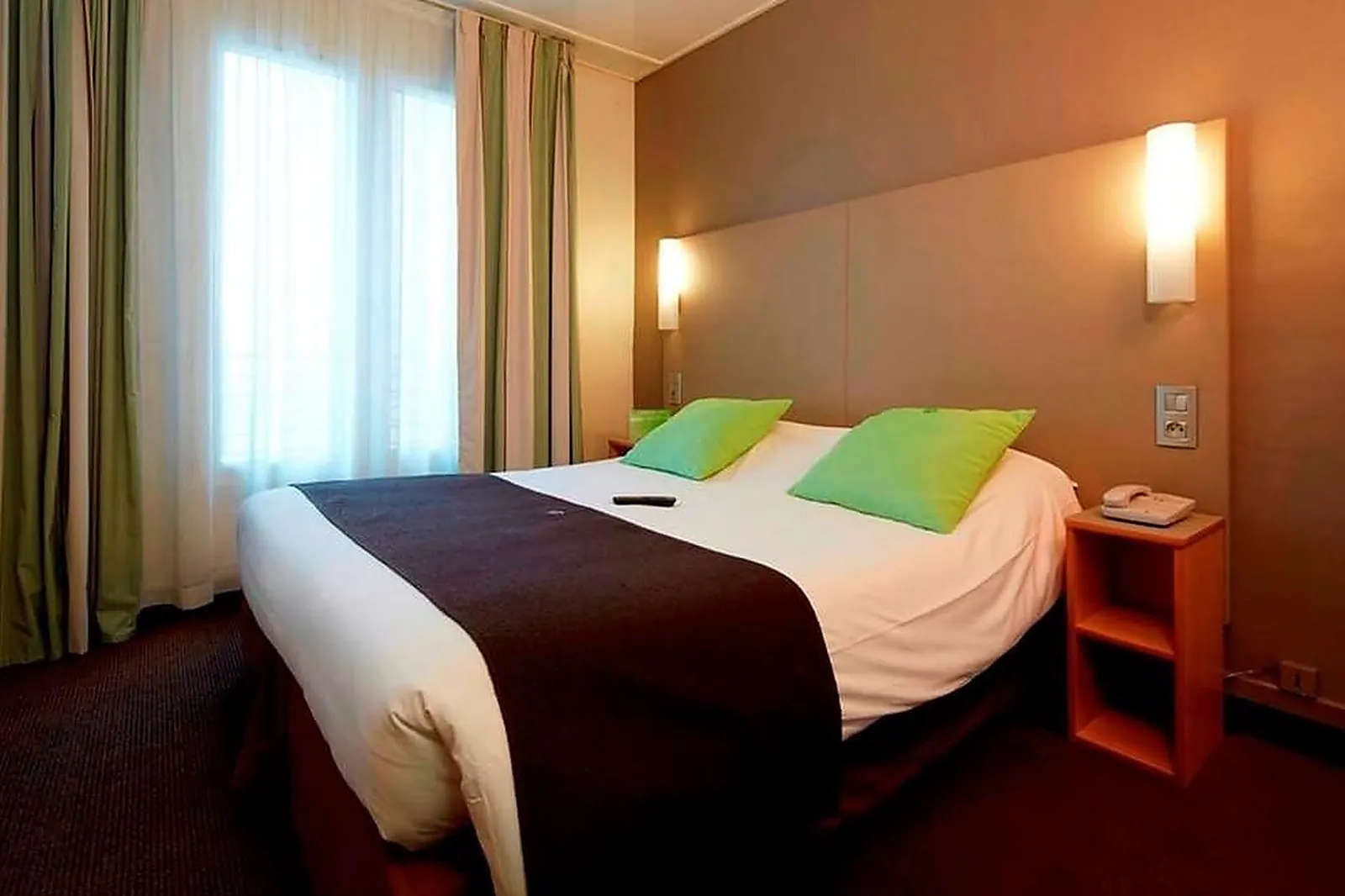 Lieux événementiels, CAMPANILE PARIS - MAINE MONTPARNASSE