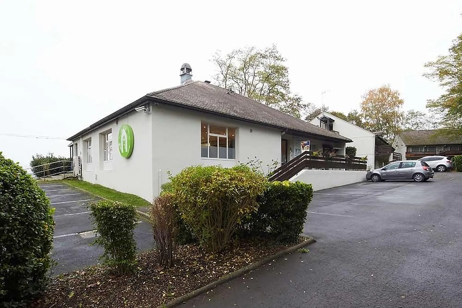 Lieux événementiels, CAMPANILE PARIS NORD ECOUEN LA CROIX VERTE