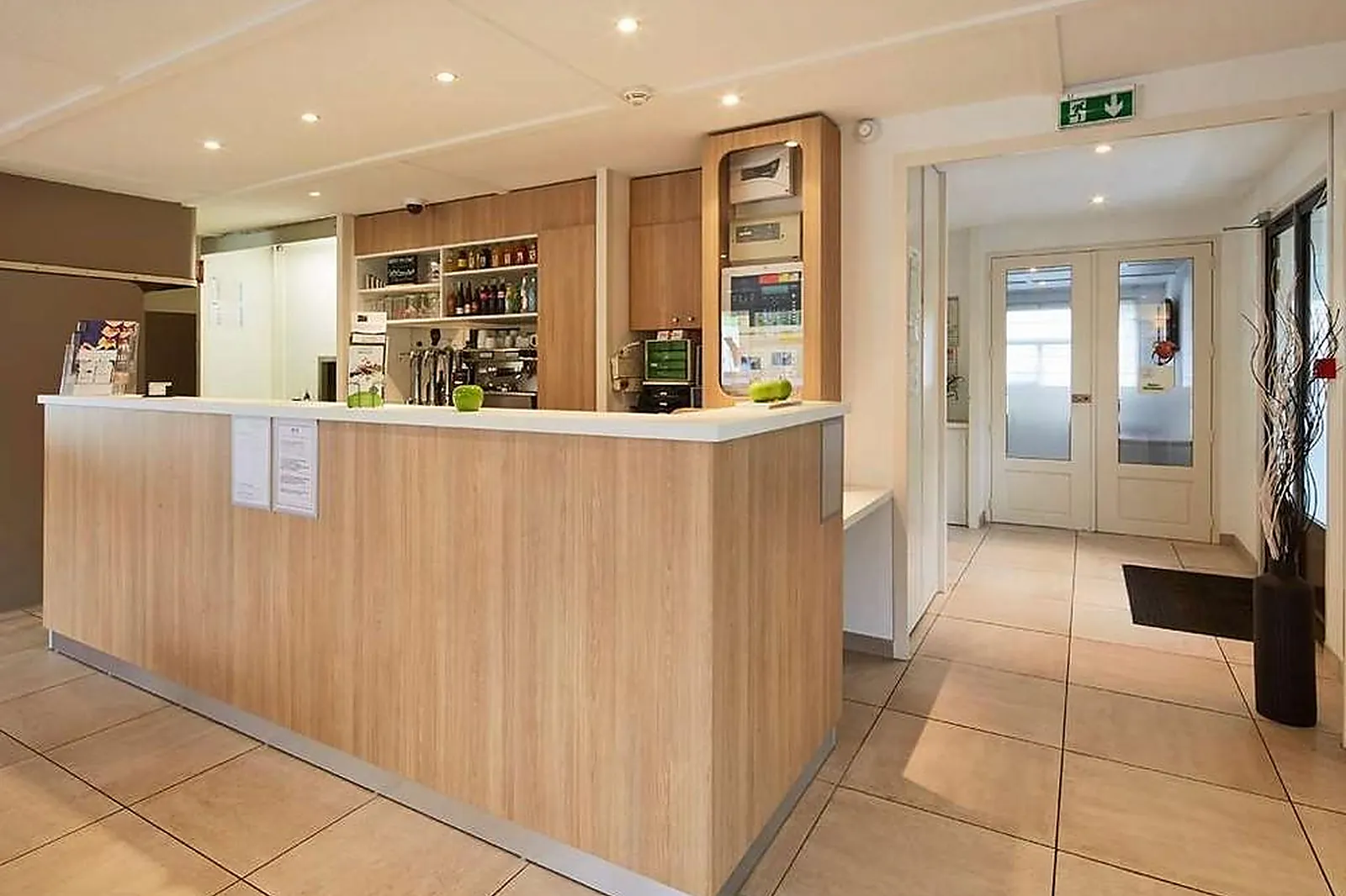 Lieux événementiels, CAMPANILE PARIS NORD ECOUEN LA CROIX VERTE