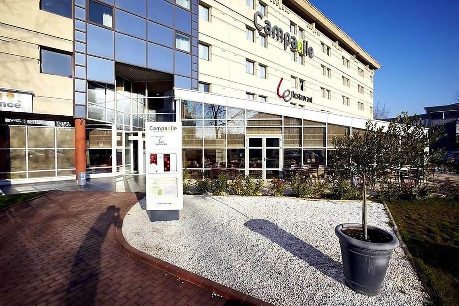 Lieux événementiels, CAMPANILE PARIS OUEST GENNEVILLIERS BARBANNIERS