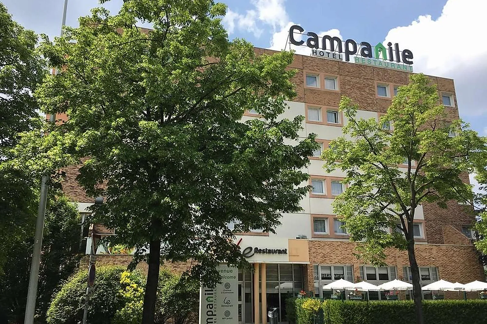 Lieux événementiels, CAMPANILE PARIS OUEST NANTERRE LA DÉFENSE