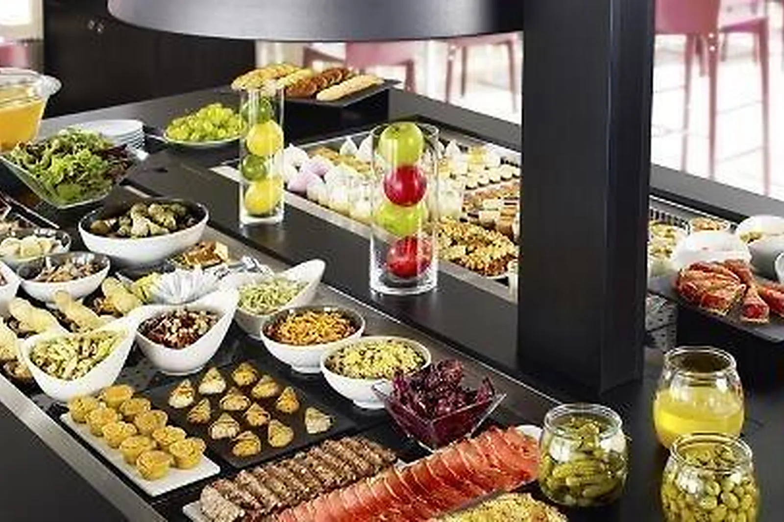 Lieux événementiels, CAMPANILE PAU