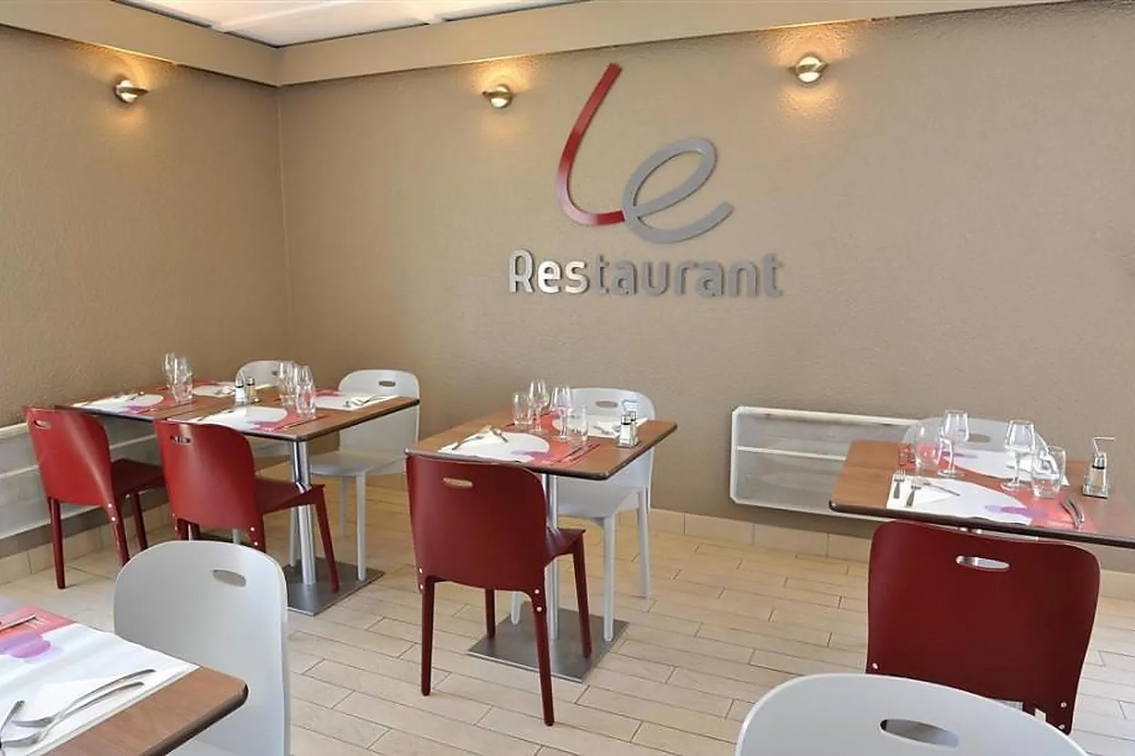 Lieux événementiels, CAMPANILE PERIGUEUX BOULAZAC