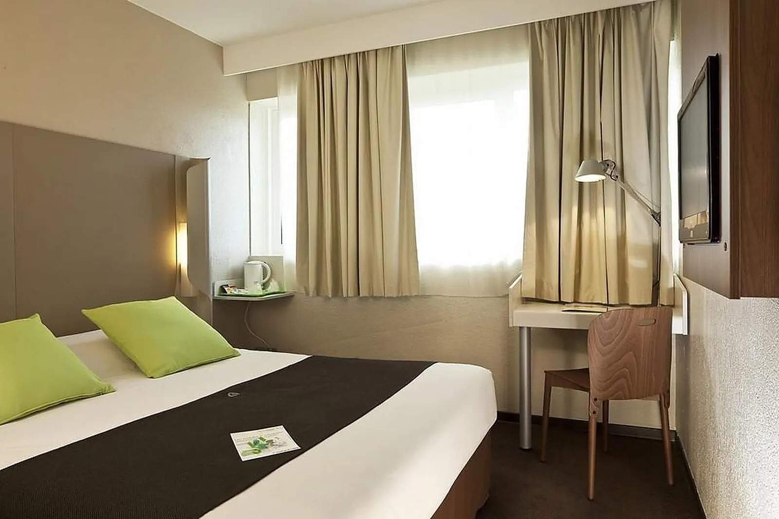 Lieux événementiels, CAMPANILE PERPIGNAN AÉROPORT