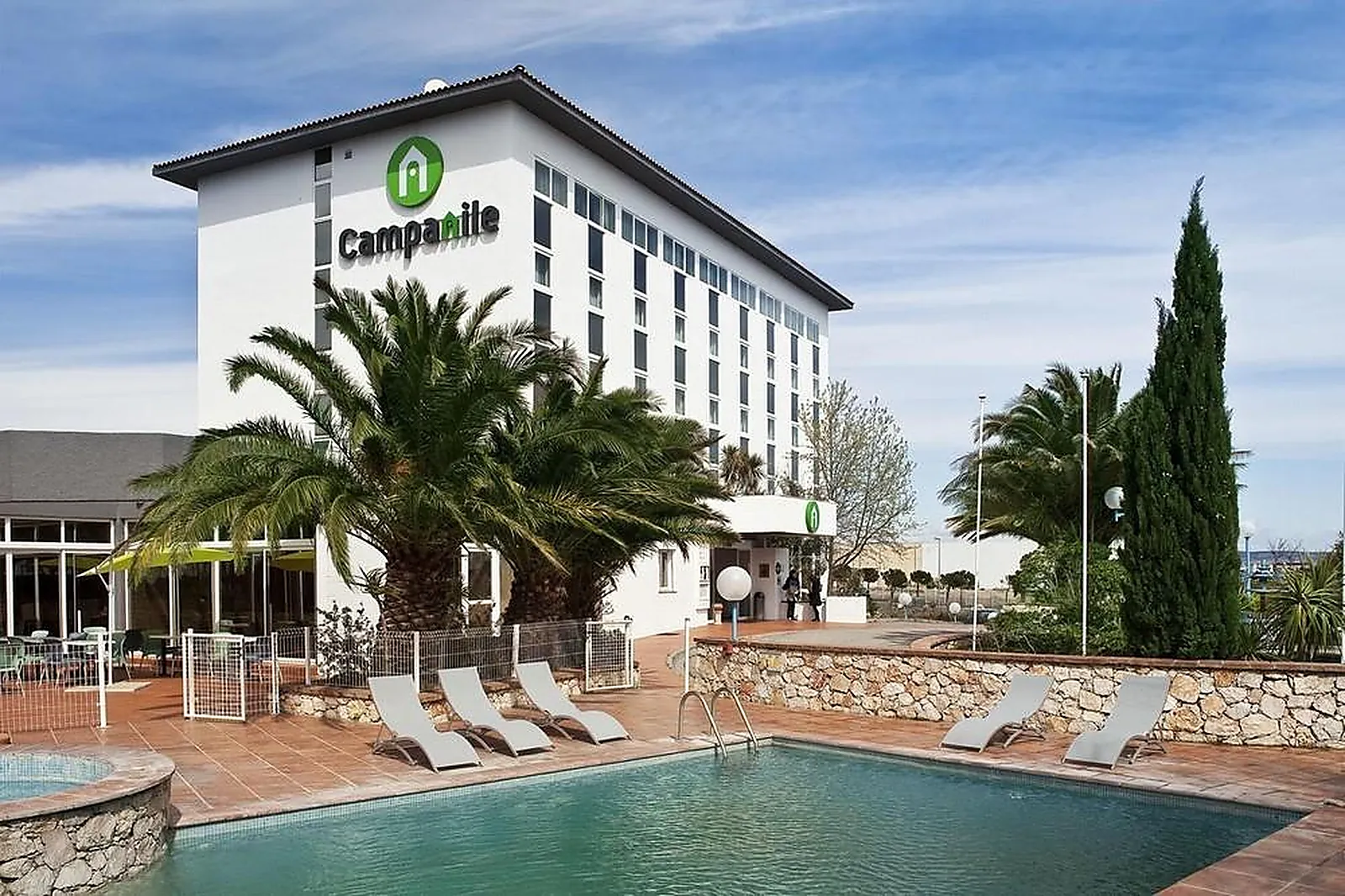 Lieux événementiels, CAMPANILE PERPIGNAN AÉROPORT