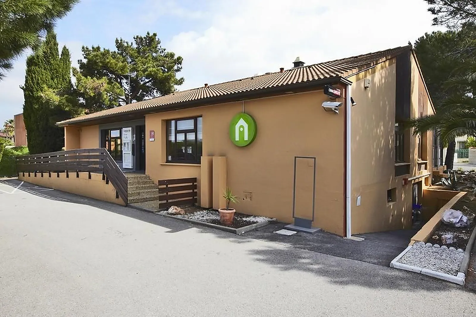 Lieux événementiels, CAMPANILE PERPIGNAN SUD