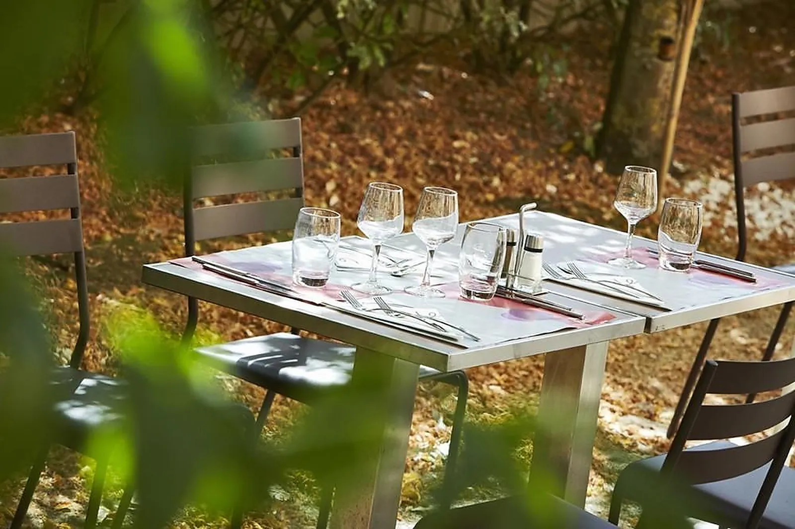 Lieux événementiels, CAMPANILE PLAISIR