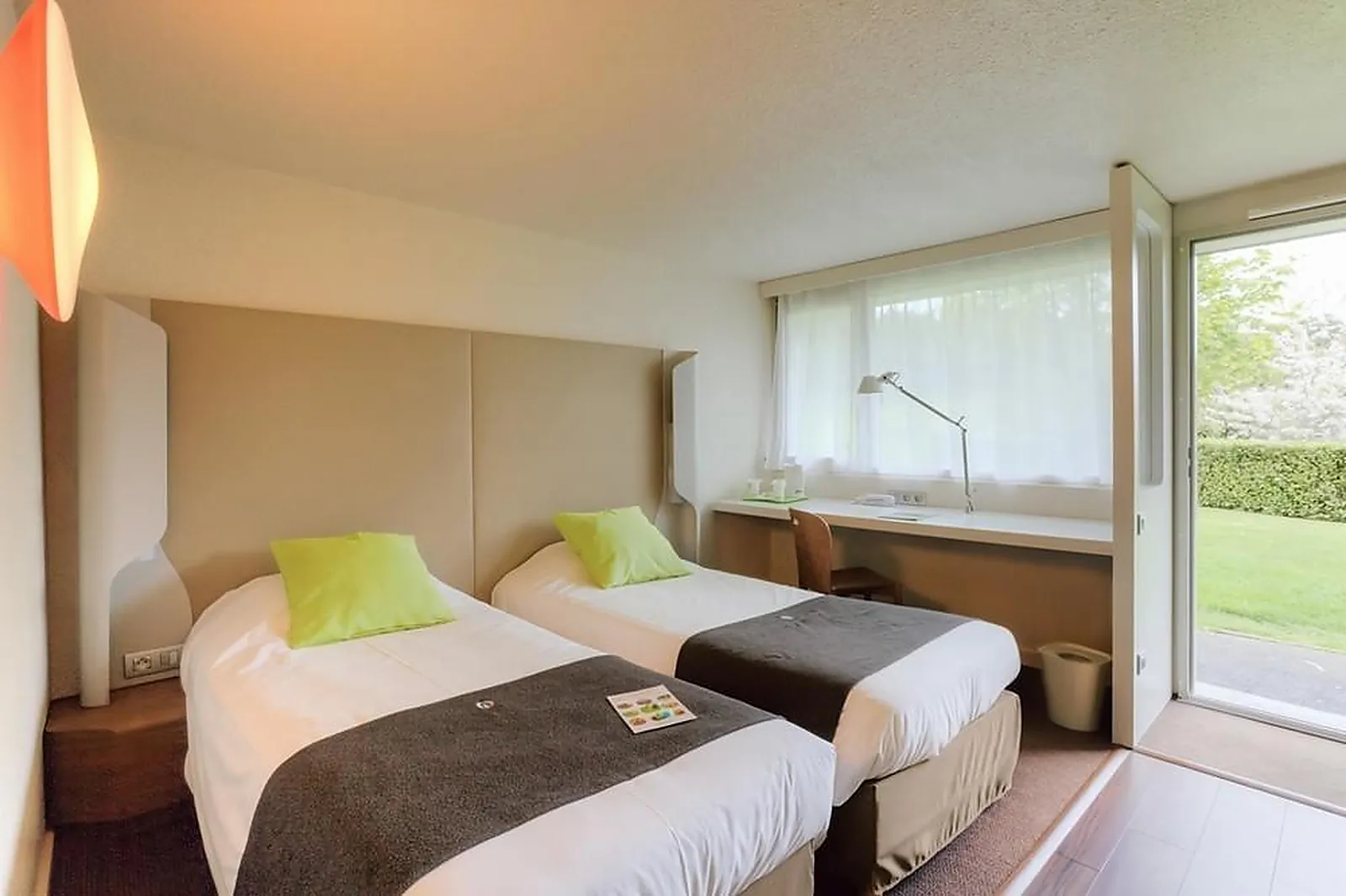 Lieux événementiels, CAMPANILE POITIERS SUD AÉROPORT