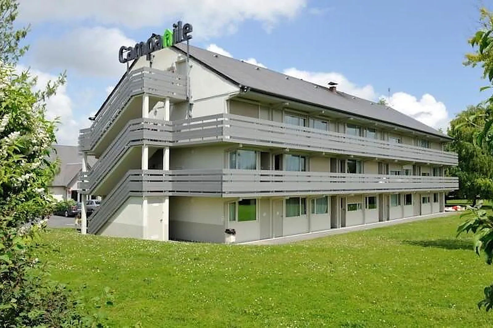 Lieux événementiels, CAMPANILE PONT-À-MOUSSON