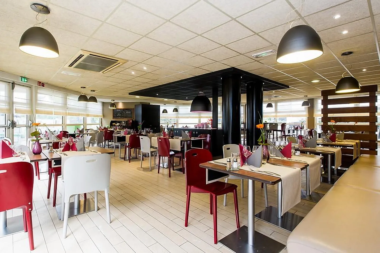 Lieux événementiels, CAMPANILE REIMS CENTRE CATHÉDRALE