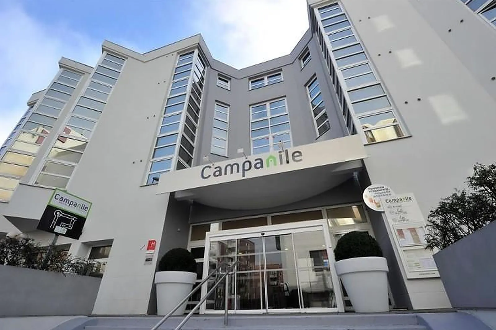 Lieux événementiels, CAMPANILE REIMS CENTRE CATHÉDRALE