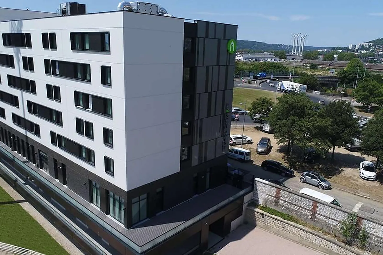 Lieux événementiels, CAMPANILE ROUEN MERMOZ