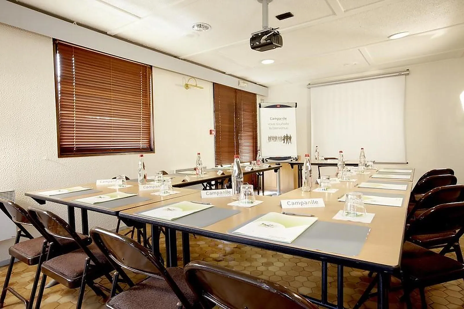 Lieux événementiels, CAMPANILE ROUEN SUD CLÉON ELBEUF