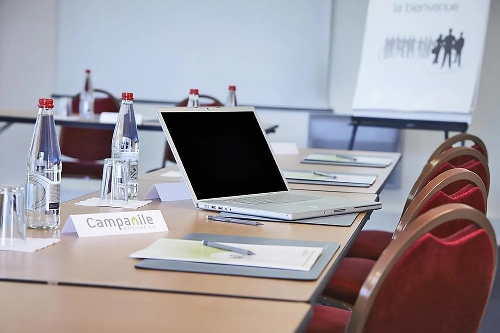 Lieux événementiels, CAMPANILE SAINT-ETIENNE CENTRE VILLARS