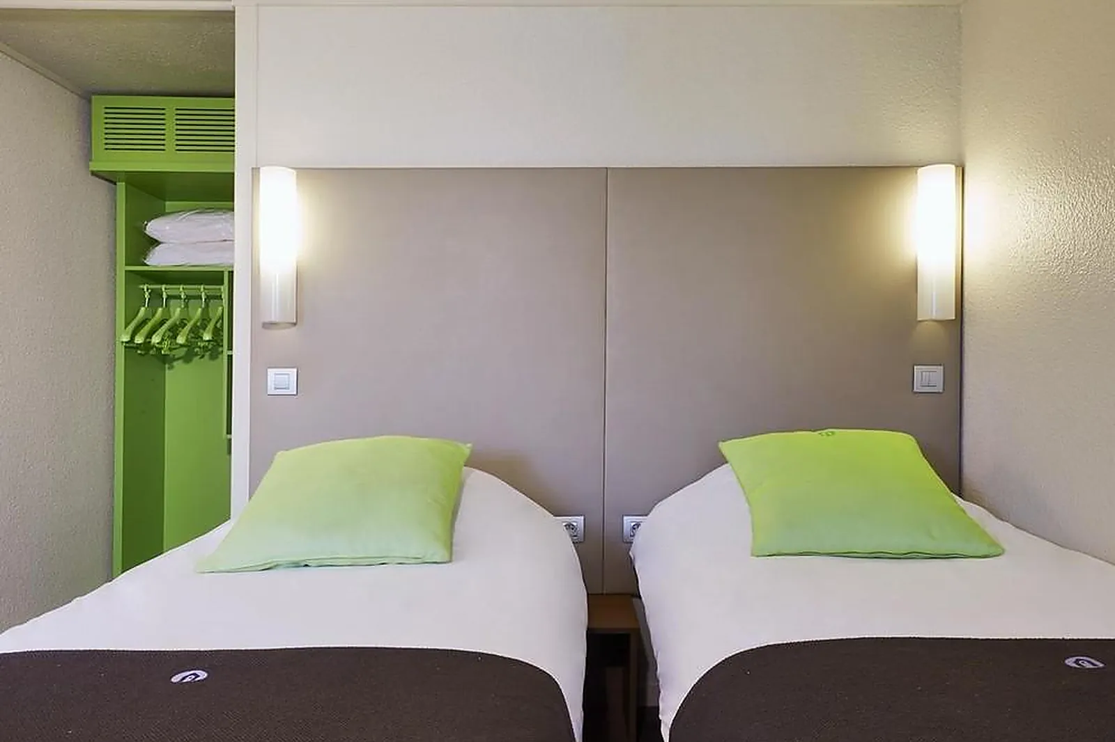 Lieux événementiels, CAMPANILE SAINT-ÉTIENNE EST SAINT-CHAMOND