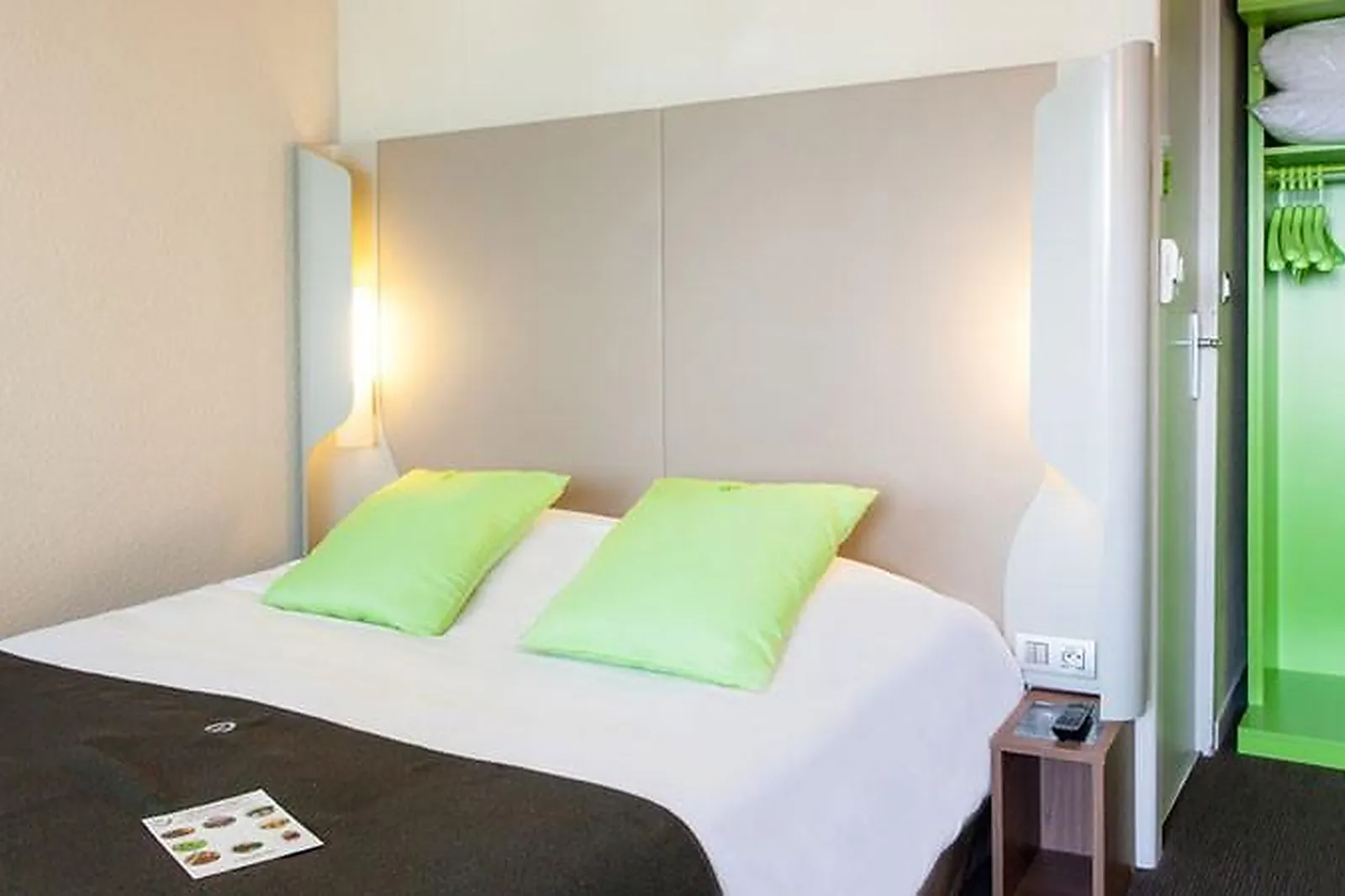 Lieux événementiels, CAMPANILE SAINT-MALO