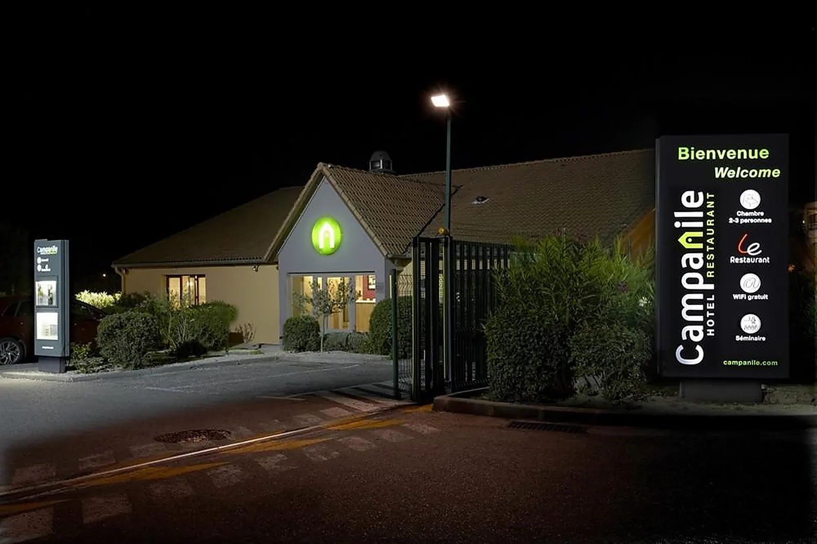 Lieux événementiels, CAMPANILE SALON DE PROVENCE