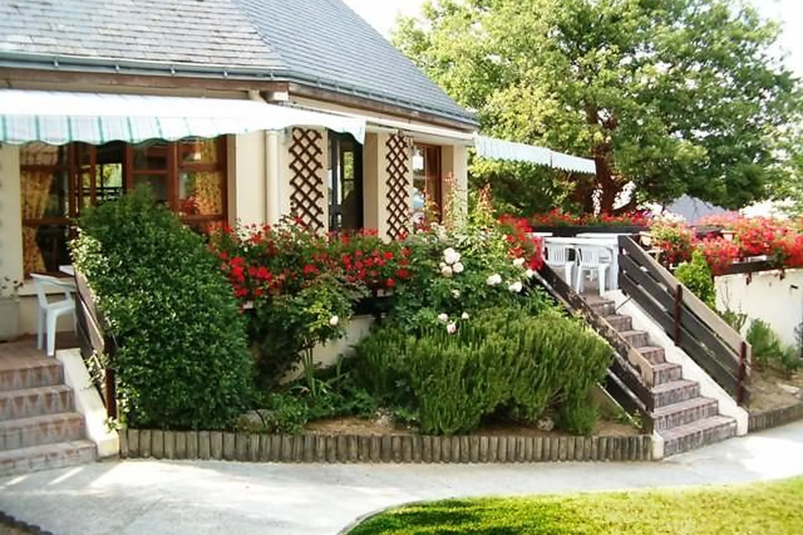 Lieux événementiels, CAMPANILE SAUMUR