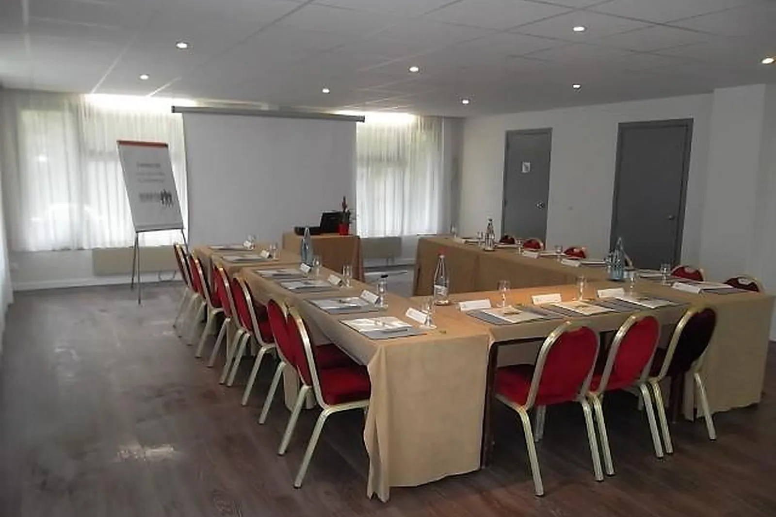 Lieux événementiels, CAMPANILE SAUMUR