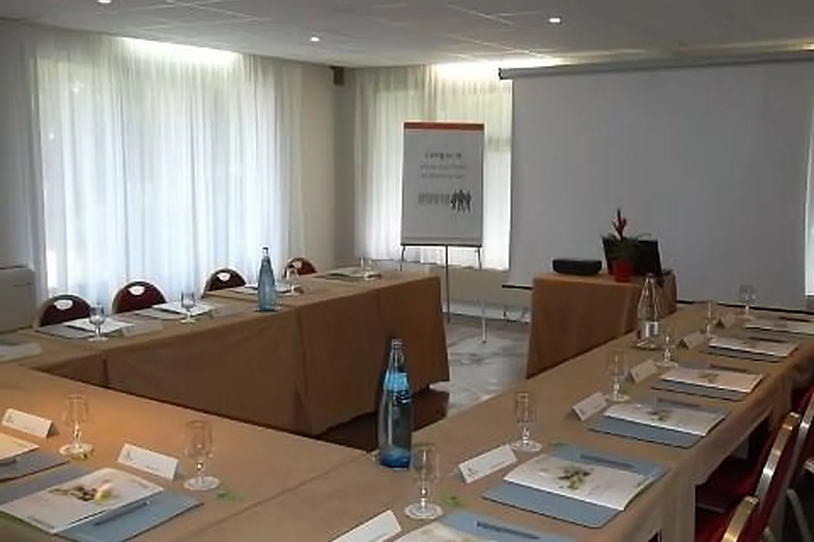 Lieux événementiels, CAMPANILE SAUMUR