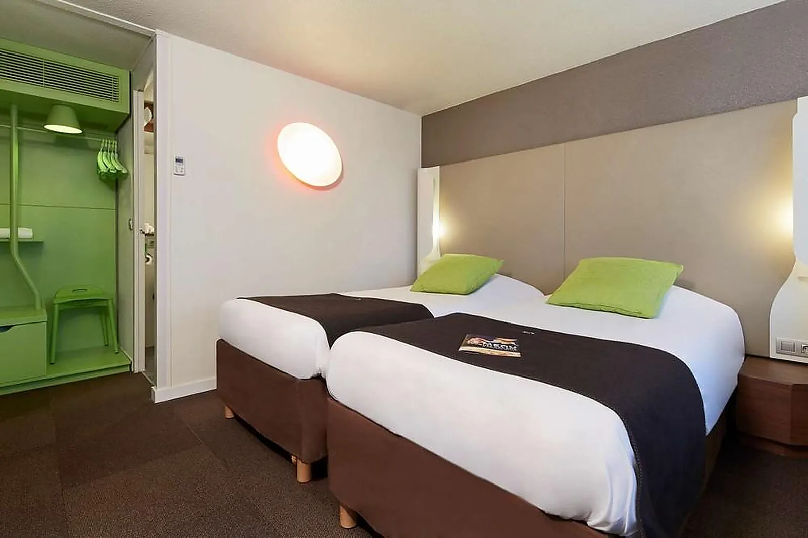 Lieux événementiels, CAMPANILE SENLIS