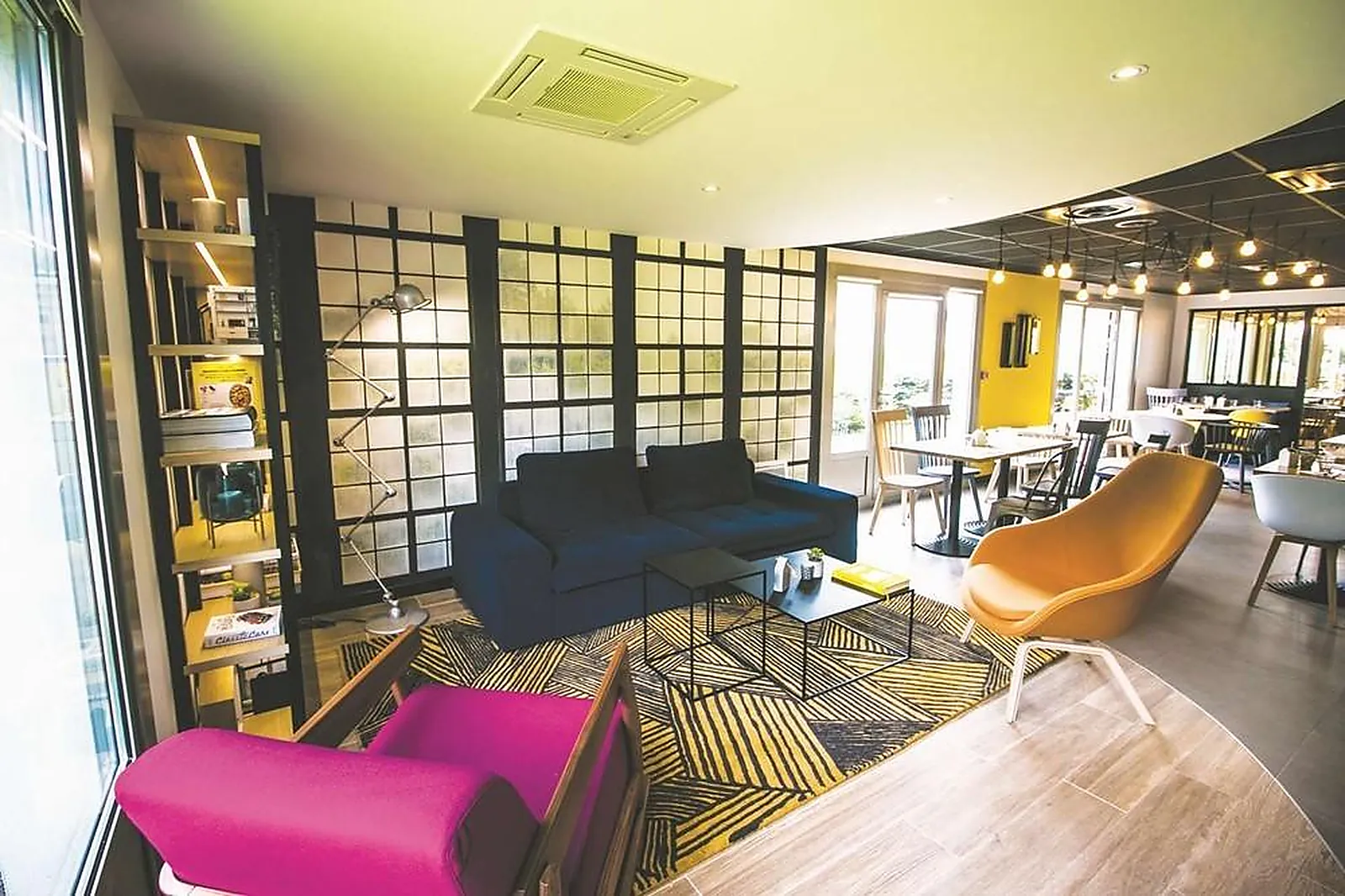 Lieux événementiels, CAMPANILE SENLIS