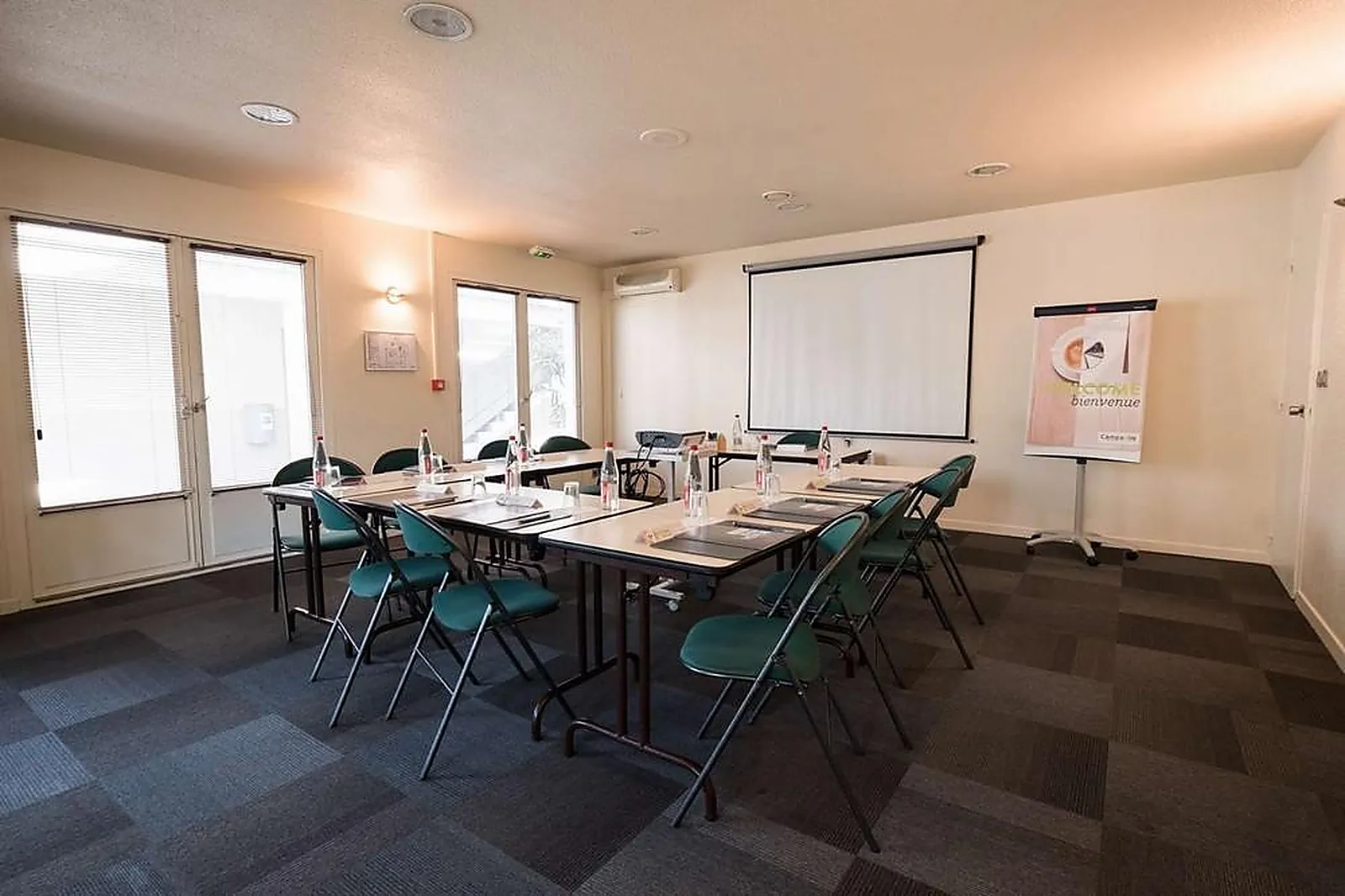 Lieux événementiels, CAMPANILE TOULON LA SEYNE-SUR-MER-SANARY