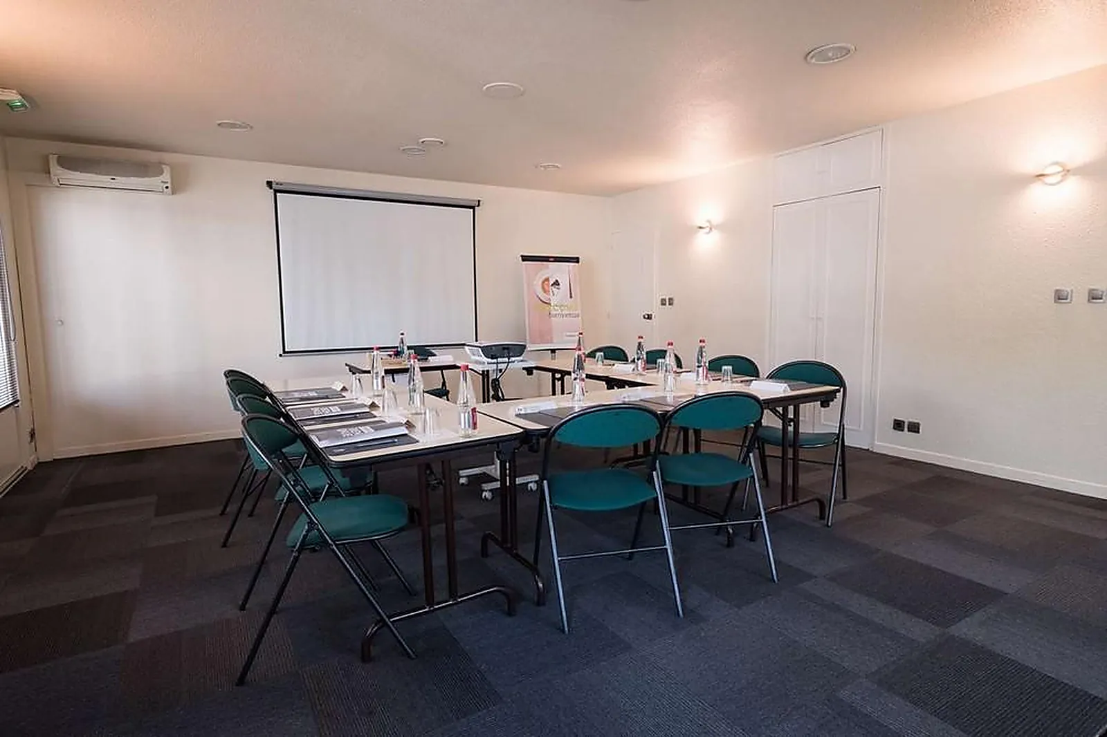 Lieux événementiels, CAMPANILE TOULON LA SEYNE-SUR-MER-SANARY