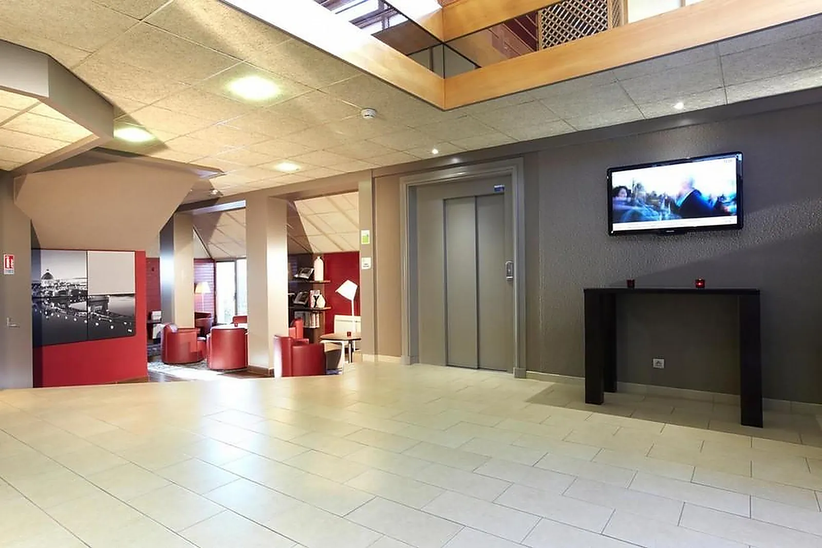 Lieux événementiels, CAMPANILE TOULOUSE OUEST PURPAN