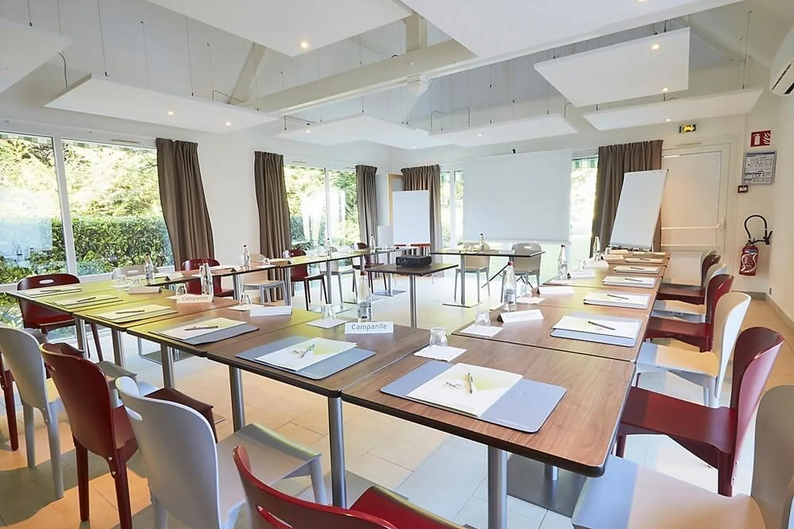 Lieux événementiels, CAMPANILE TROYES SUD - BUCHÈRES