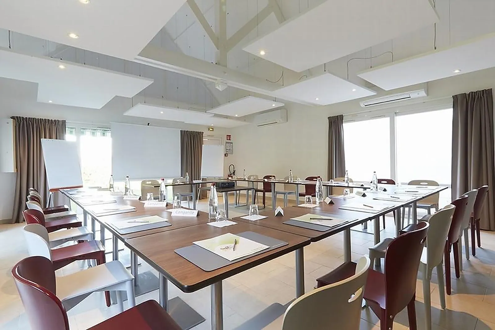 Lieux événementiels, CAMPANILE TROYES SUD - BUCHÈRES