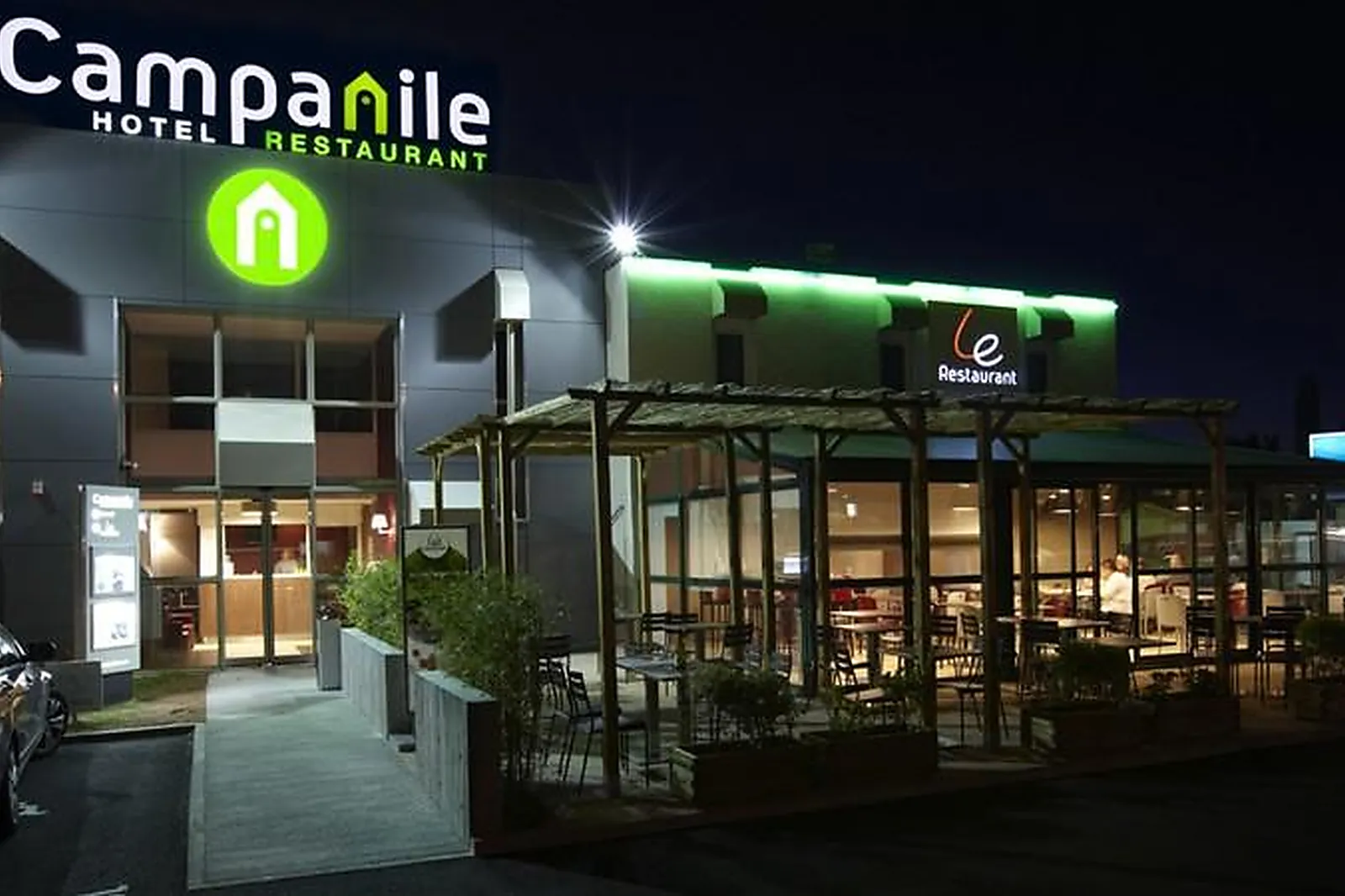 Lieux événementiels, CAMPANILE VALENCE NORD