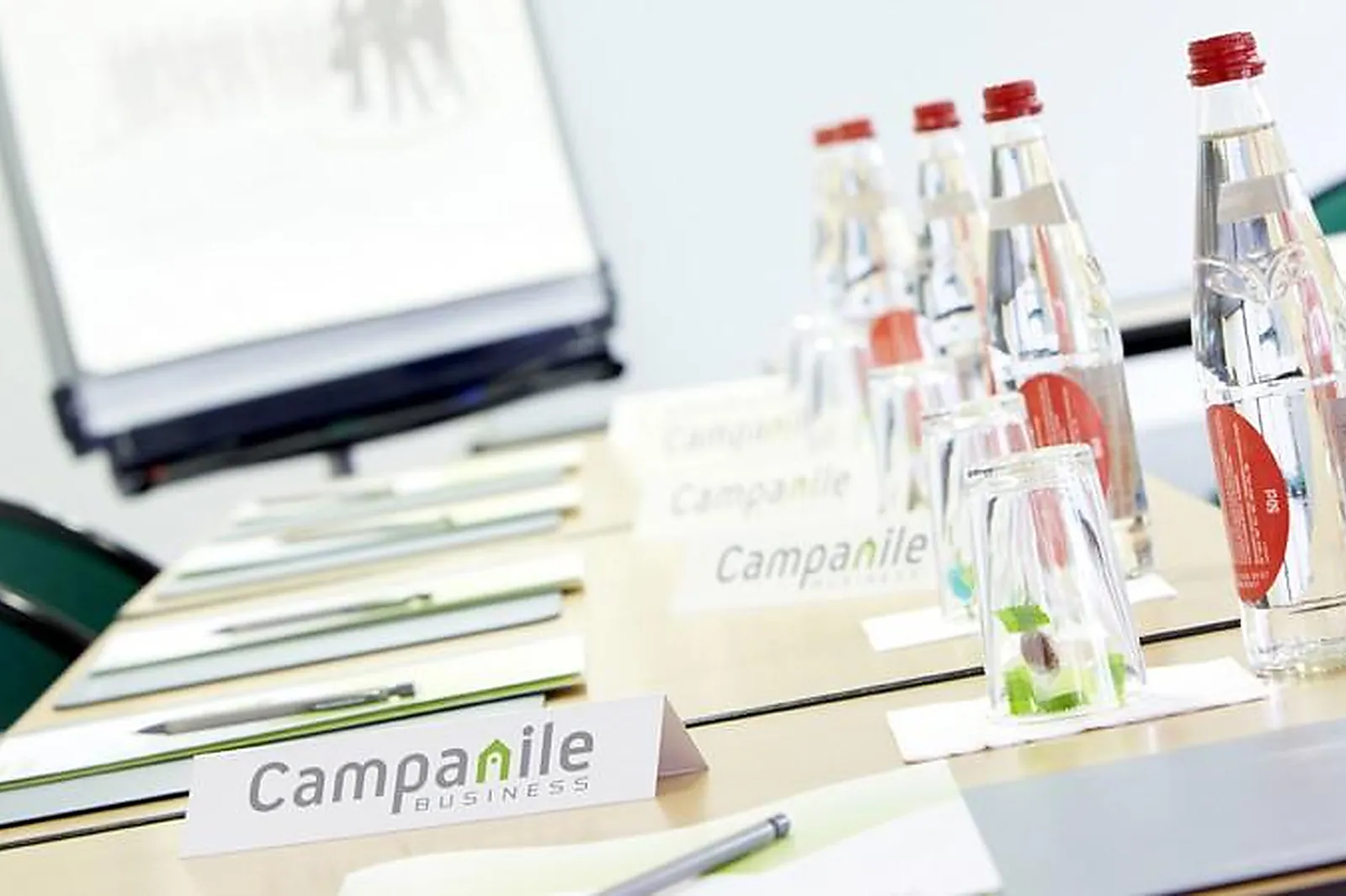 Lieux événementiels, CAMPANILE VALENCE SUD