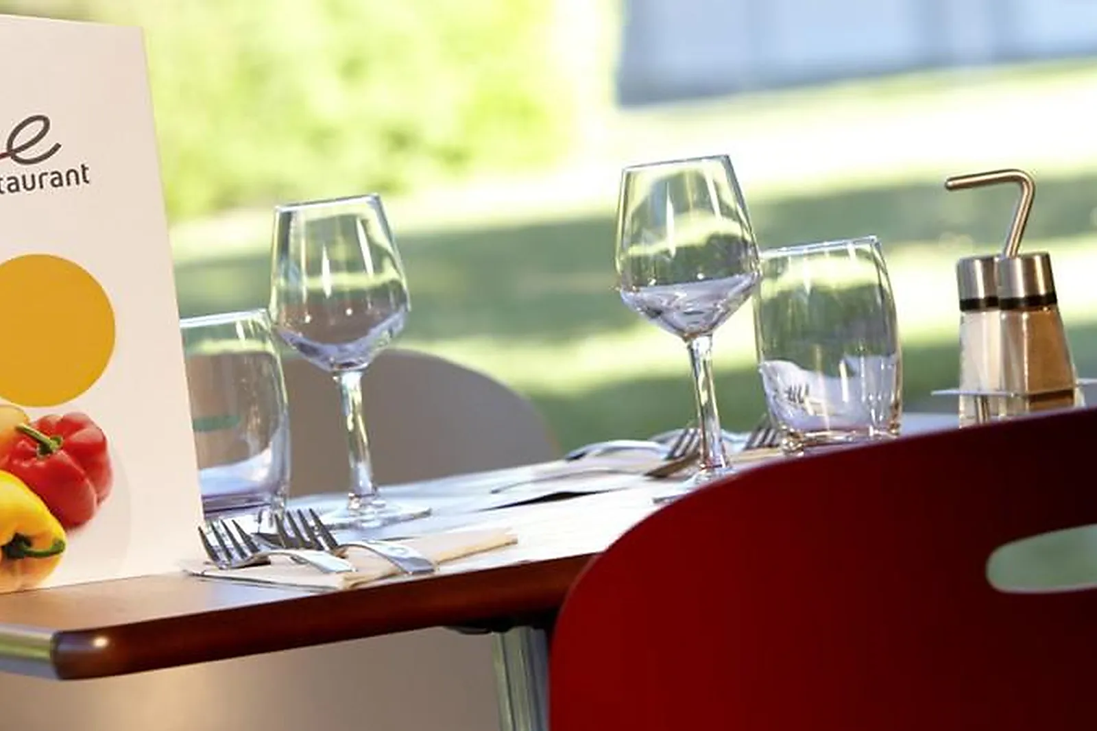 Lieux événementiels, CAMPANILE VALENCE SUD