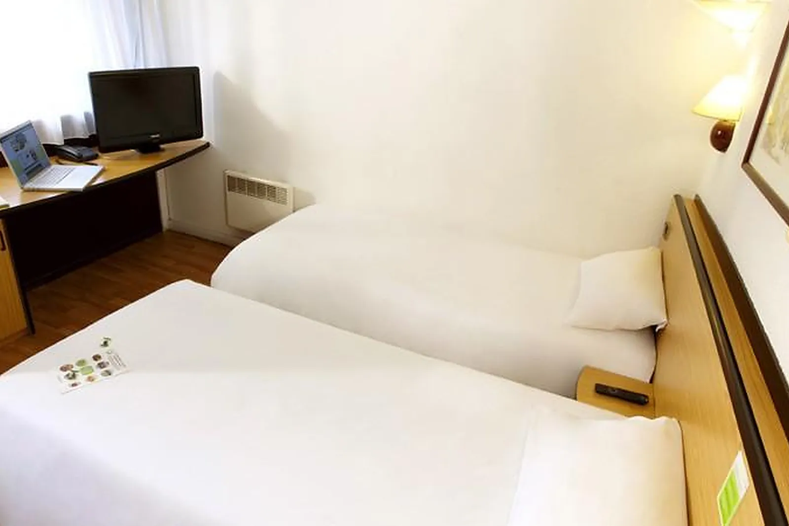 Lieux événementiels, CAMPANILE VALENCE SUD