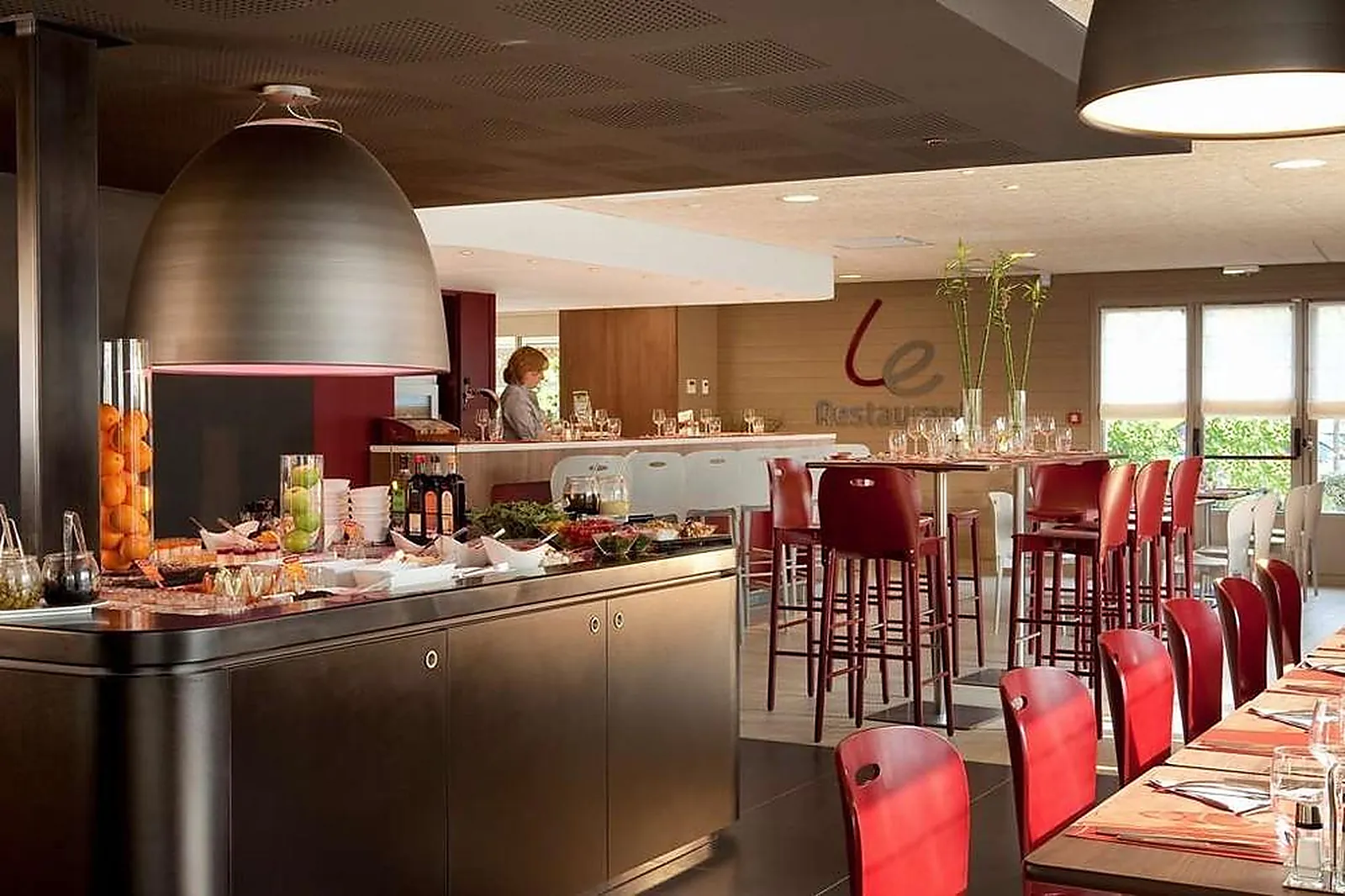 Lieux événementiels, CAMPANILE VALENCIENNES OUEST