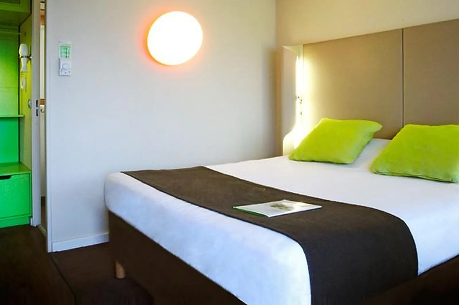 Lieux événementiels, CAMPANILE VANNES