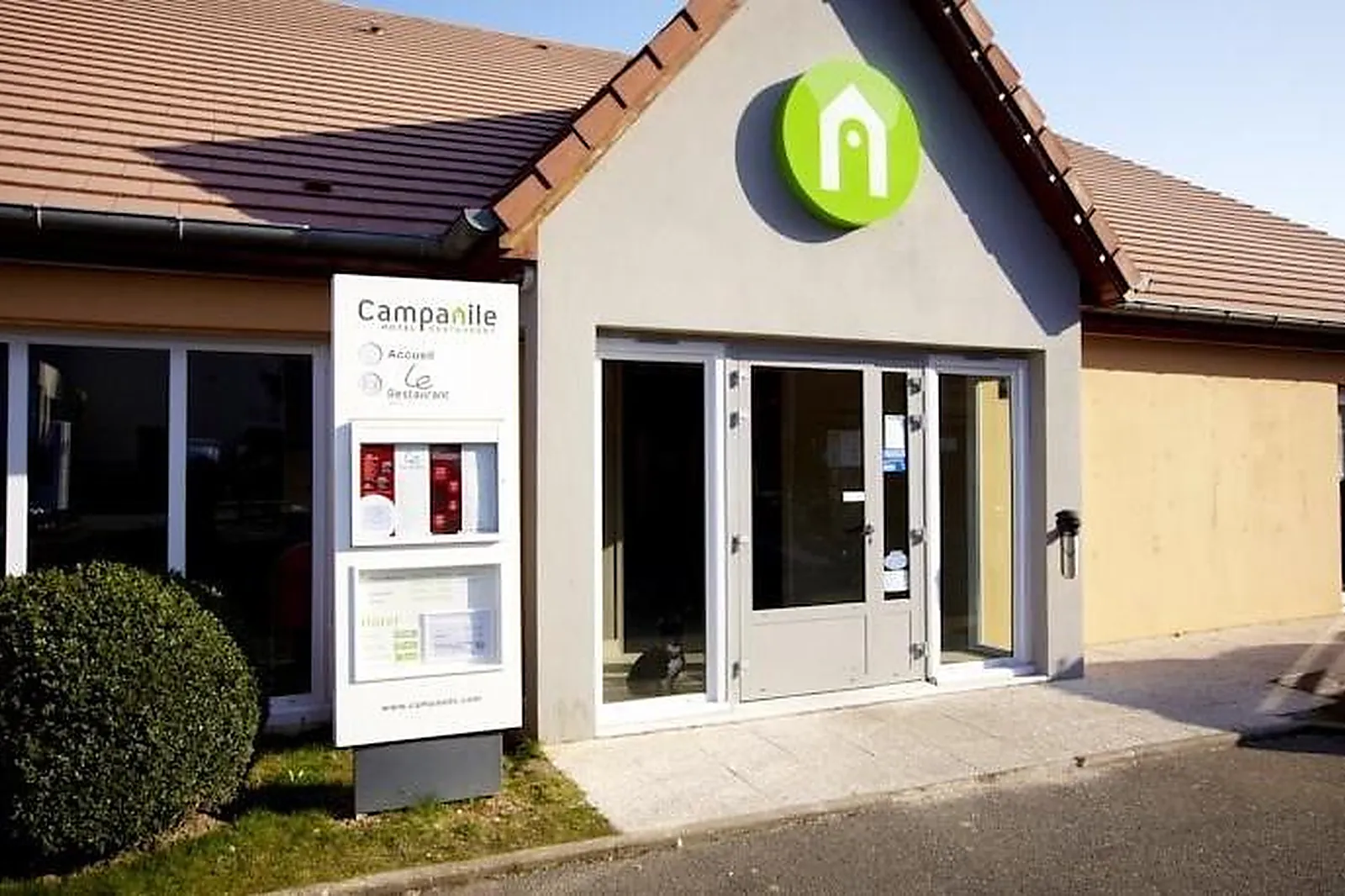 Lieux événementiels, CAMPANILE VERSAILLES - BUC