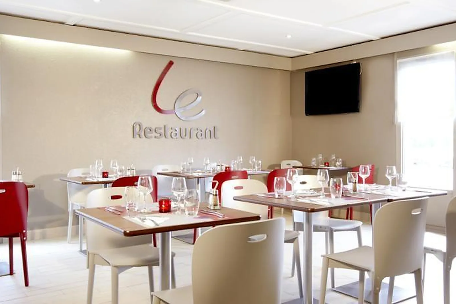 Lieux événementiels, CAMPANILE VERSAILLES - BUC