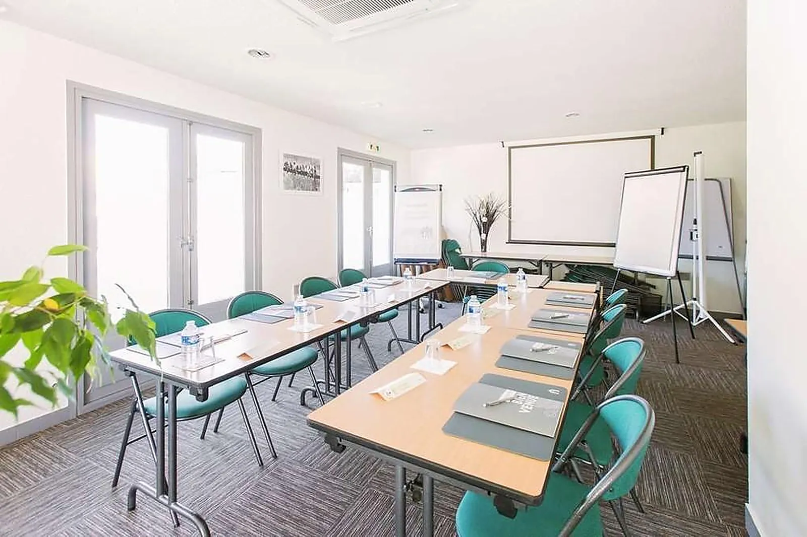 Lieux événementiels, CAMPANILE VICHY BELLERIVE