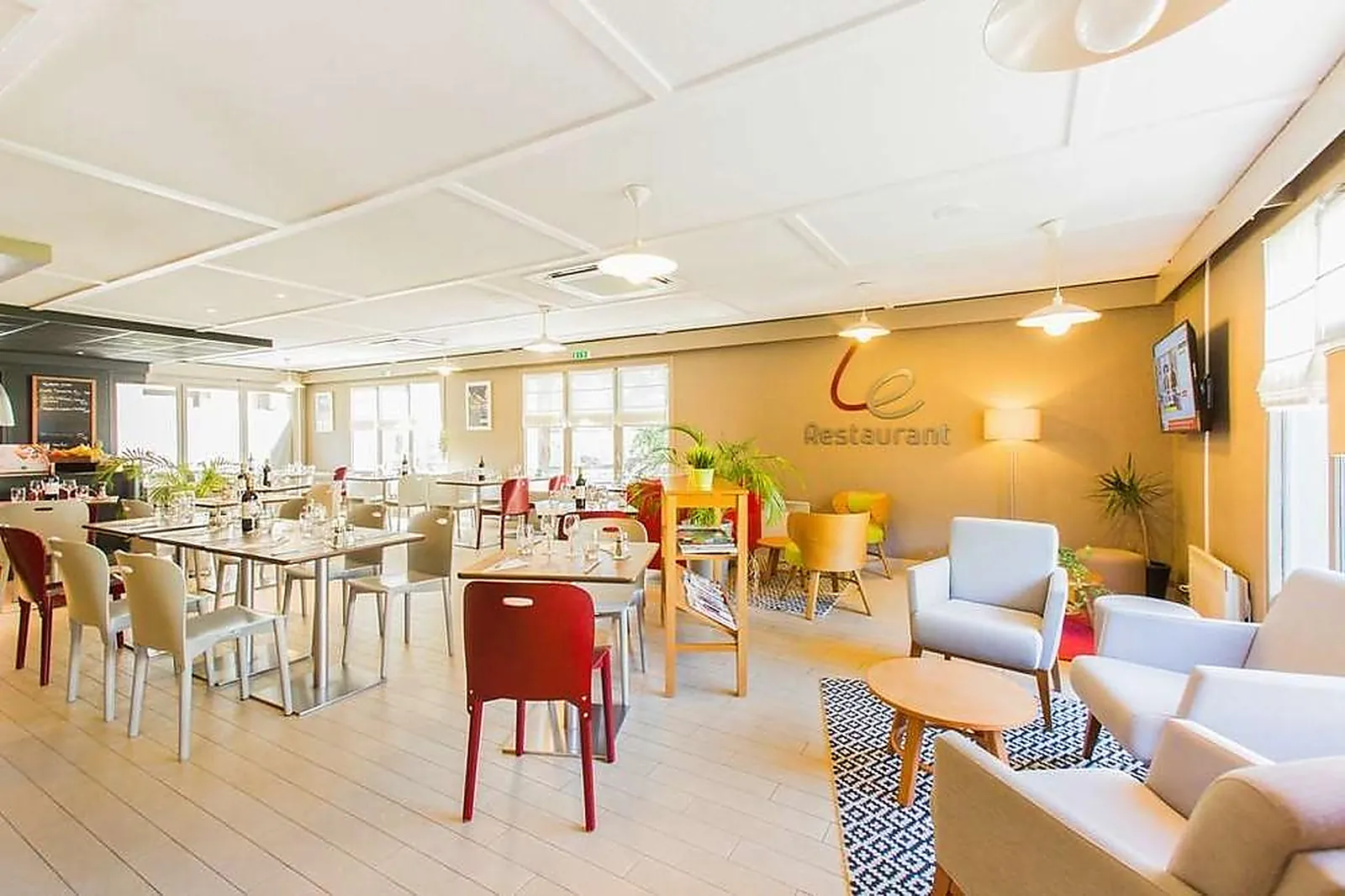 Lieux événementiels, CAMPANILE VICHY BELLERIVE