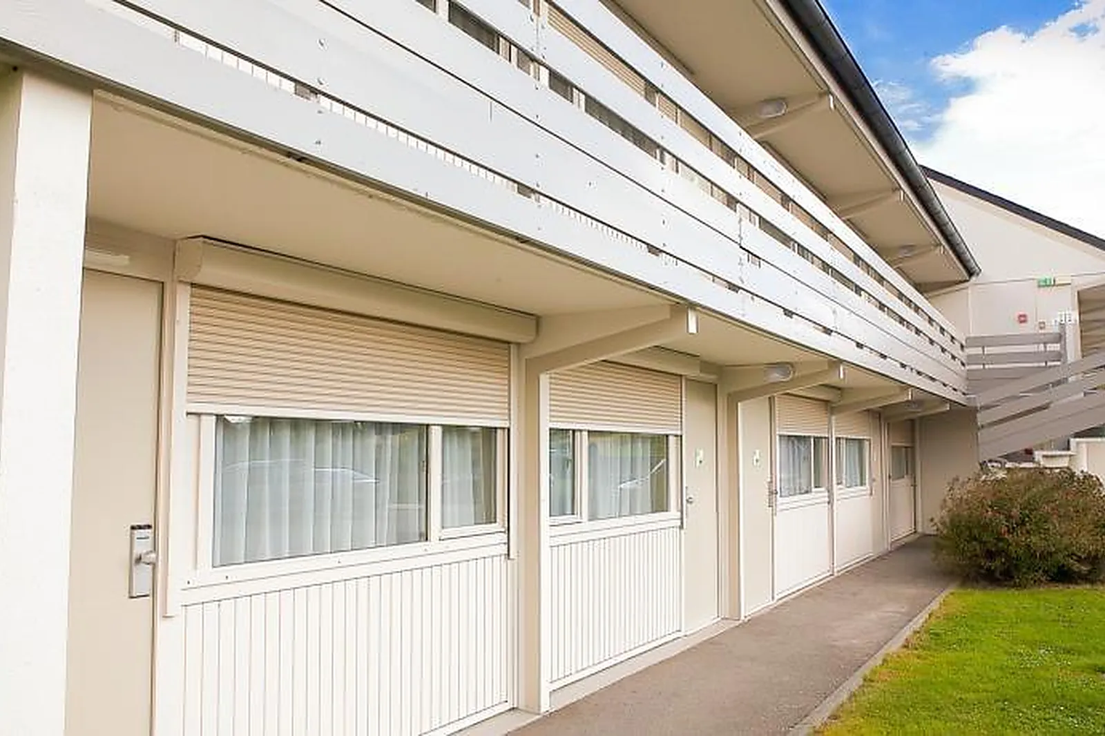 Lieux événementiels, CAMPANILE VIRÉ